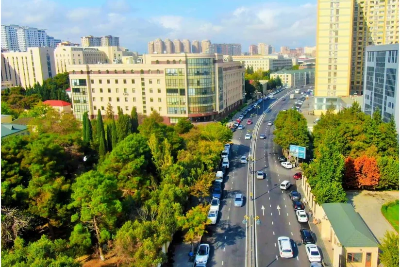Bakının Həsən bəy Zərdabi küçəsi təmir olunub 