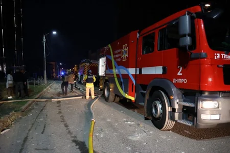 Rusiya Dneprə raket zərbəsi endirib, yaralılar var