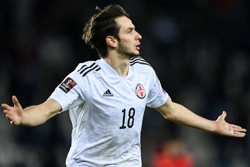 Kvaratsxeliya ardıcıl 2-ci dəfə Rusiyada ən yaxşı gənc futbolçu seçildi