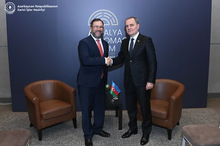 Ceyhun Bayramov venesuelalı həmkarı ilə ikitərəfli əməkdaşlığı müzakirə edib - YENİLƏNİB