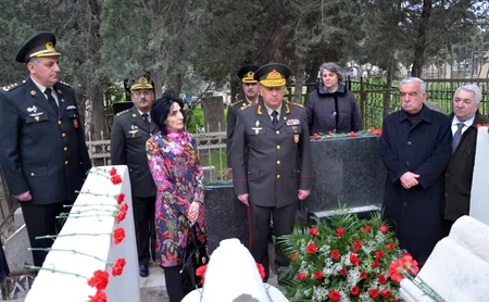 ​Müdafiə Nazirliyi görkəmli sərkərdə Əlağa Şıxlinskinin xatirəsini yad edib