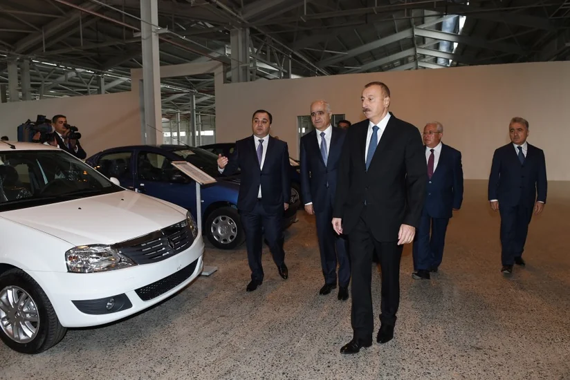 İlham Əliyev: Azərbaycanda sənayeləşmə siyasəti uğurla aparılır