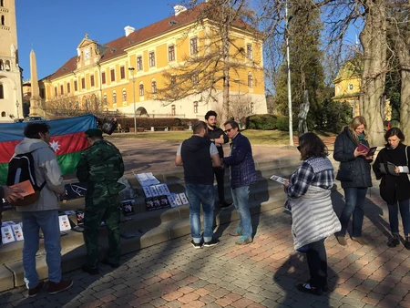 Azərbaycanlı tələbələr Macarıstanda Xocalı faciəsi ilə bağlı aksiya keçiriblər