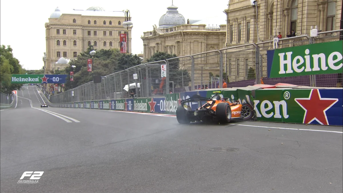 Azərbaycan Qran-prisi: Formula 2 pilotu qəza törədib