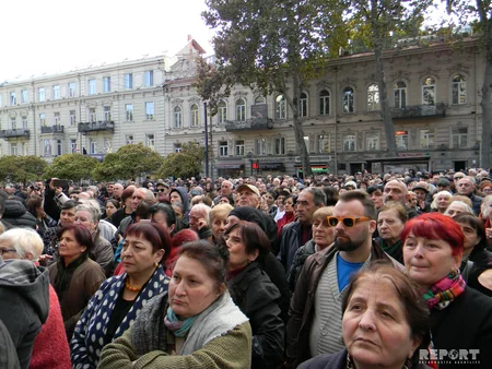 Противники Михаила Саакашвили провели в Тбилиси марш протеста
