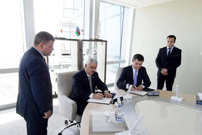 SOCAR və Özbəkneftqaz arasında memorandum imzalanıb