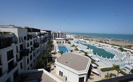 Prezident və Birinci xanım “Sea Breeze”də LANDAU Məktəbinin və “The Grand” apart hotelinin açılışında iştirak ediblər - YENİLƏNİB