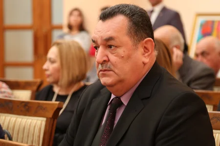 Fəxri adlar alan mədəniyyət və incəsənət xadimlərinə mükafatları təqdim edilib
