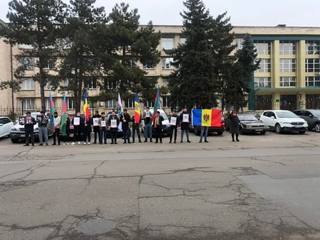 Moldovada yaşayan azərbaycanlılar Xocalı soyqırımı ilə əlaqədar piket keçiriblər