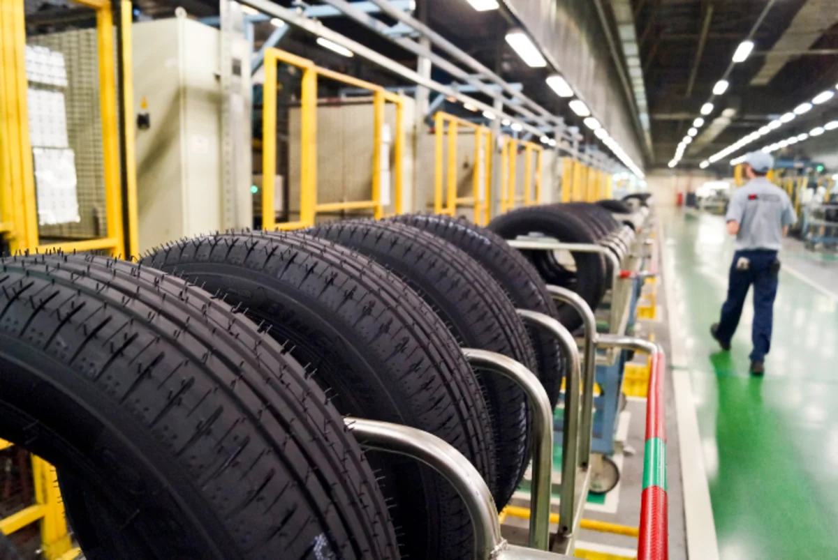 Azerbaijan spends $83M on imports of rubber tires