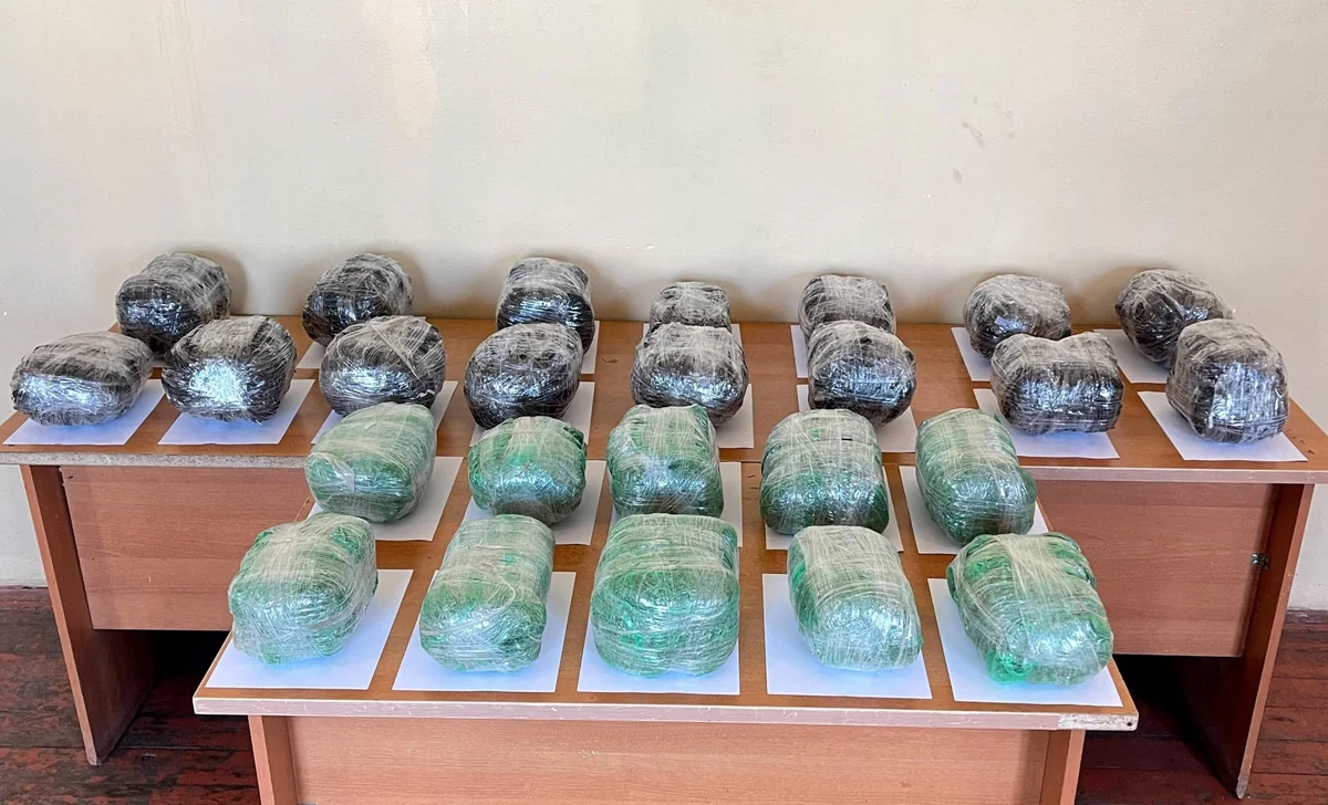 İrandan Azərbaycana 26 kiloqrama yaxın narkotikin keçirilməsinin qarşısı alınıb