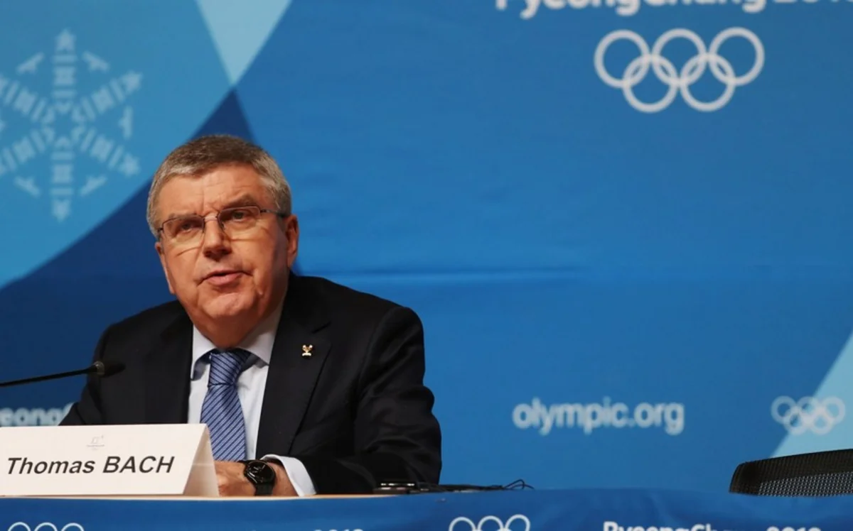 Tomas Bax olimpiadaya vəsiqə qazanan transgenderdən danışdı