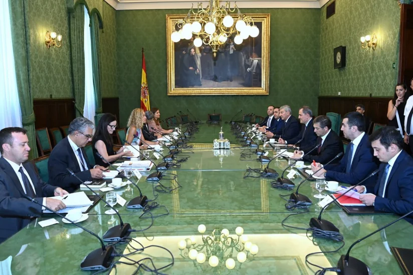 Джейхун Байрамов встретился с председателем Конгресса депутатов Испании