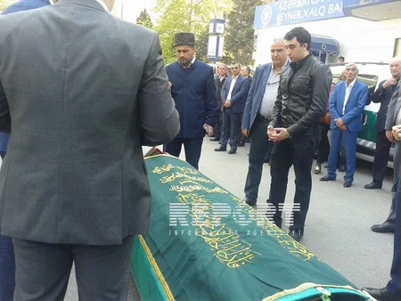 Vəfa Quluzadə dəfn olunub