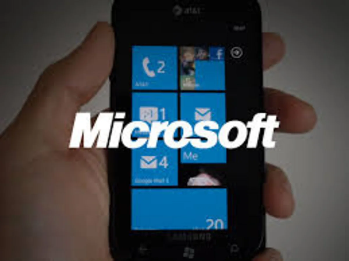 ​Azalan “Windows Phone” satışları “Microsoft”da ciddi maliyə itkisinə səbəb olacaq