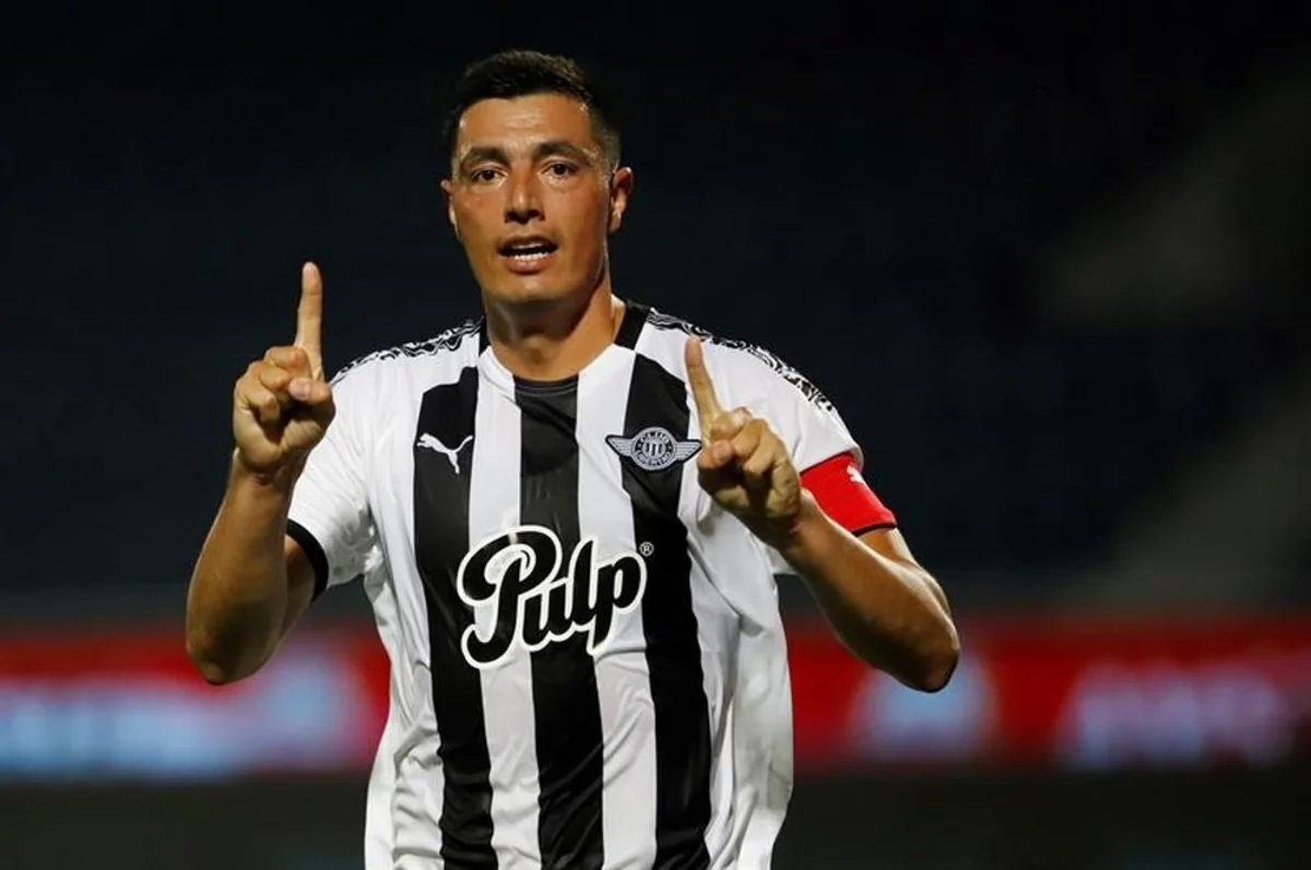 XXI əsrdə poker edən ən yaşlı futbolçular açıqlanıb