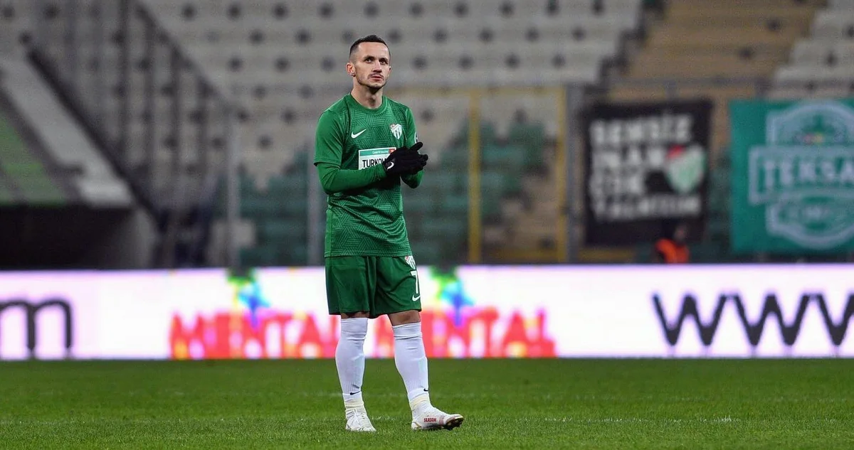 Bursaspor Namik Ələskərovun 69 dəqiqə oynadığı matçda xal itirib