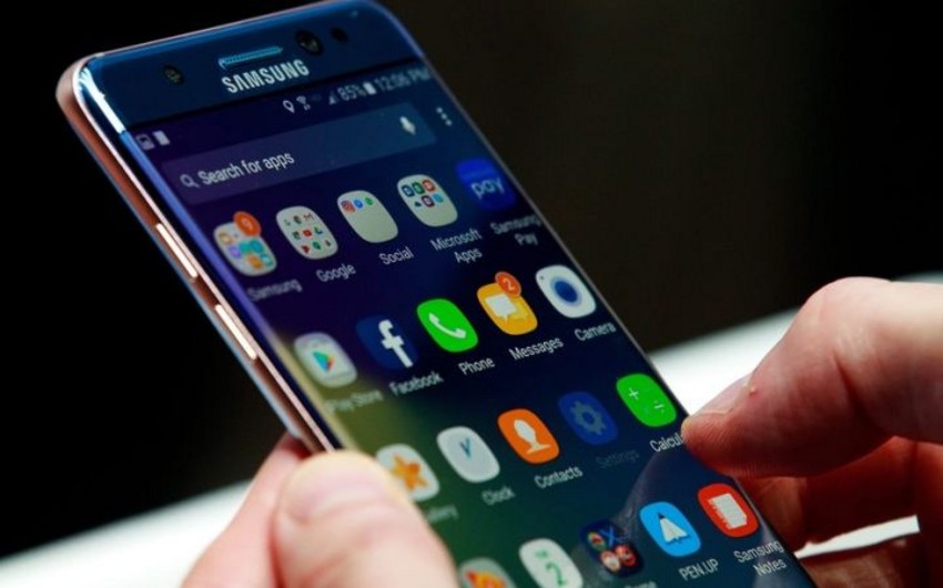 Samsung's share in Azerbaijan's mobile market keeps falling down