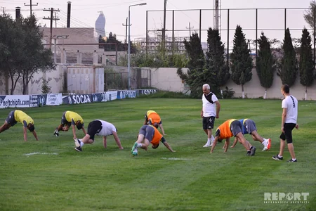 Tərlan Əhmədov: Neftçinin futbolçuları sanki futboldan küsüblər - MÜSAHİBƏ