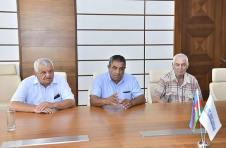 “Azərsu”yun sədr müavini Şəmkirdə vətəndaşları qəbul edib