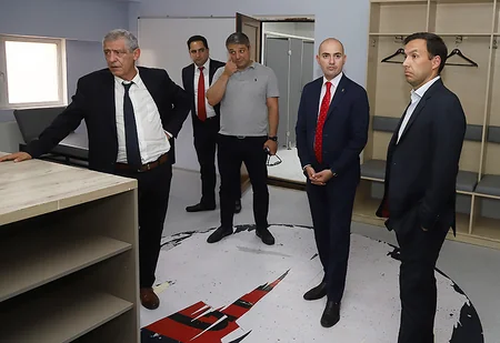 Fernandu Santuş Bakıda idman obyektləri ilə tanış olub