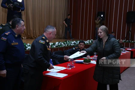 Hərbçilərə yeni mənzillər verilib