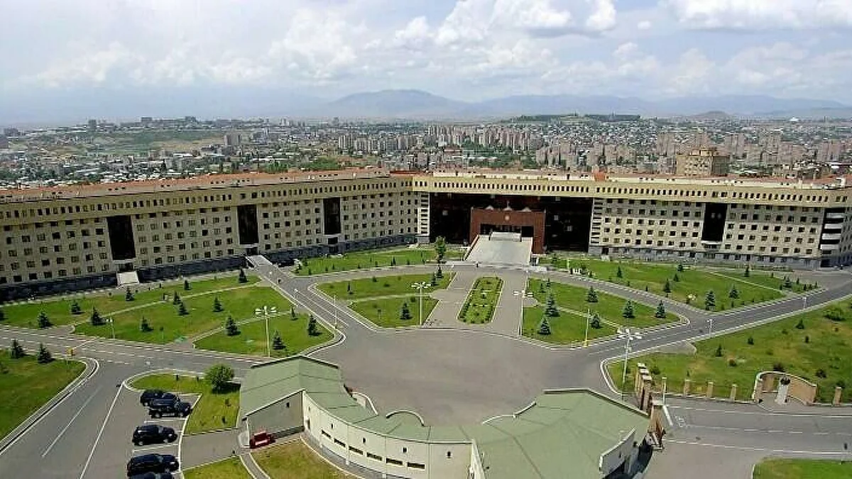 Ermənistan Müdafiə Nazirliyi Baş Qərargahın bəyanatını şərh etməyib
