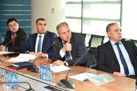 SOCAR-ın Xaricdə Təhsil üzrə Təqaüd Proqramı Komissiyasının iclası keçirilib