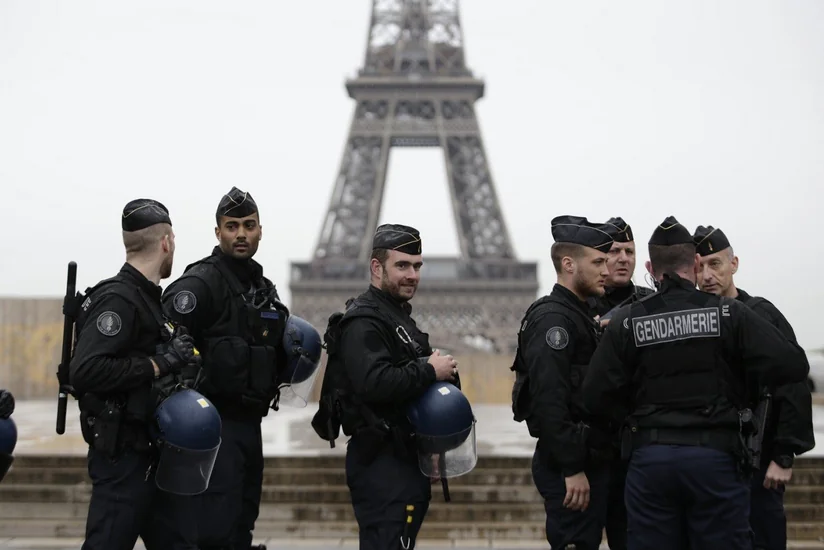 Fransa DİN: Paris və onun ətrafında cinayətlər artıb