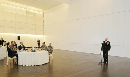 Мехрибан Алиева встретилась с военными, обеспеченными Фондом Гейдара Алиева высокотехнологичными протезами - ФОТО