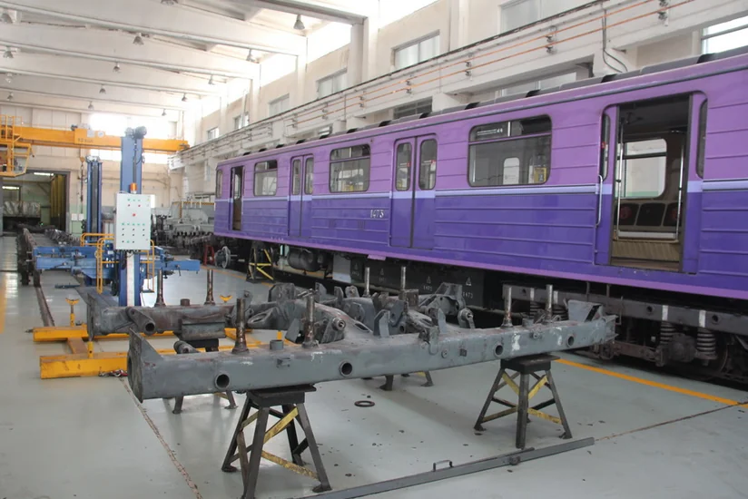 Bakı metrosu daha bir yeni nəsil qatarında ilk irihəcmli təmir aparır