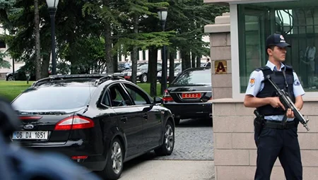 В результате вооруженного нападения посол России в Турции скончался - ОБНОВЛЕНО