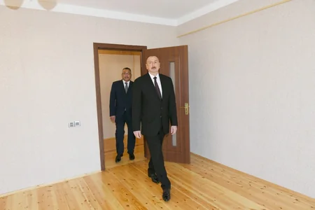Президент Азербайджана принял участие в открытии жилкомплекса в Кюрдаханы - ФОТО