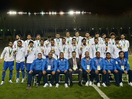 İslamiada: Futbol yarışında ilk 3 yeri tutanlar mükafatlandırılıblar