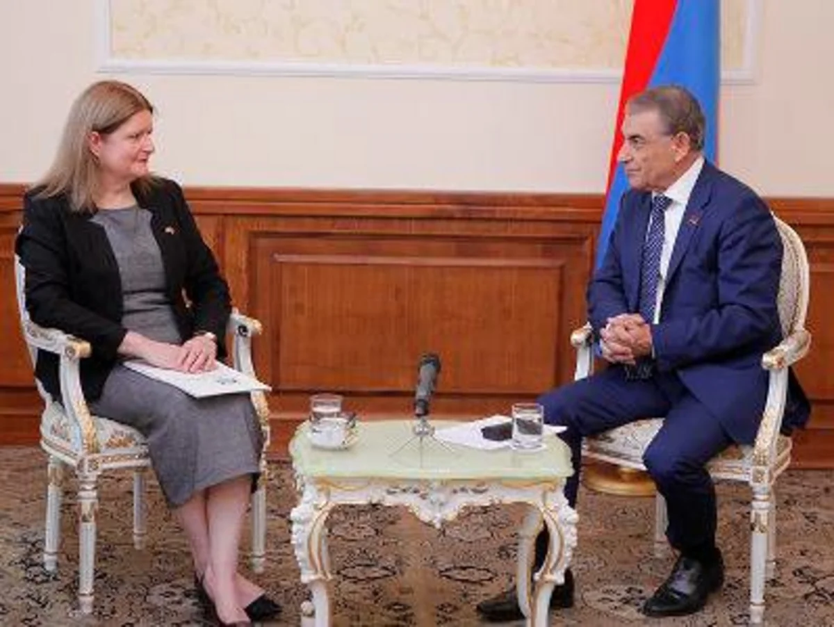 Britaniya səfiri: “Dağlıq Qarabağ münaqişəsinin yalnız danışıqlar yolu ilə həllini dəstəkləyirik”