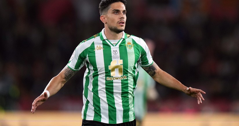 Betis müdafiəçisi ilə müqaviləni yeniləyib