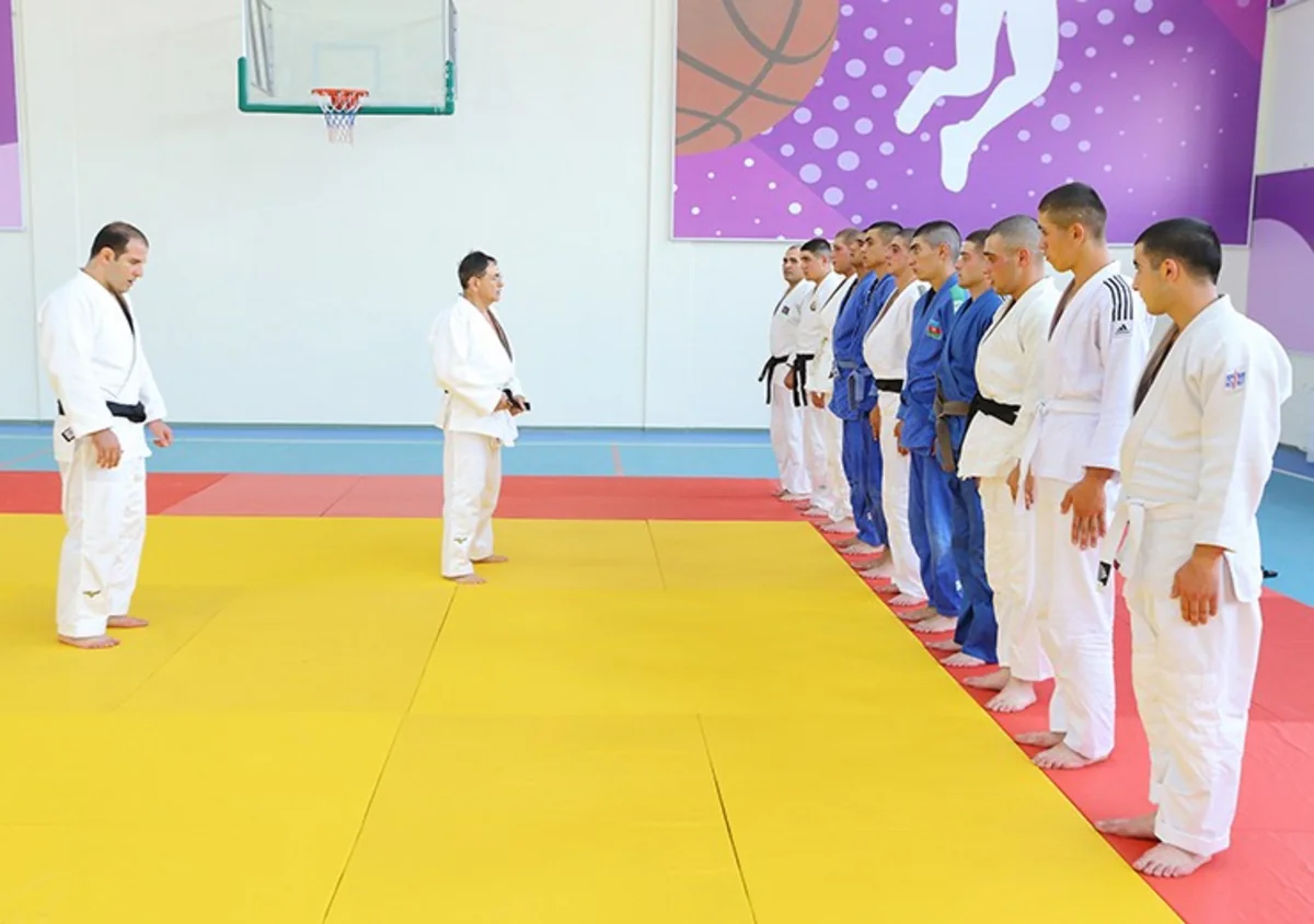 Mədət Quliyev və Elnur Məmmədli hərbi hissədə cüdo üzrə master-klass keçib