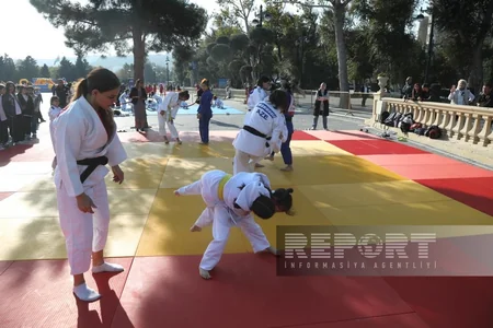 Bakıda “Gücümüz cəsarətimizdədir!” adlı yürüşün açılış mərasimi olub - YENİLƏNİB