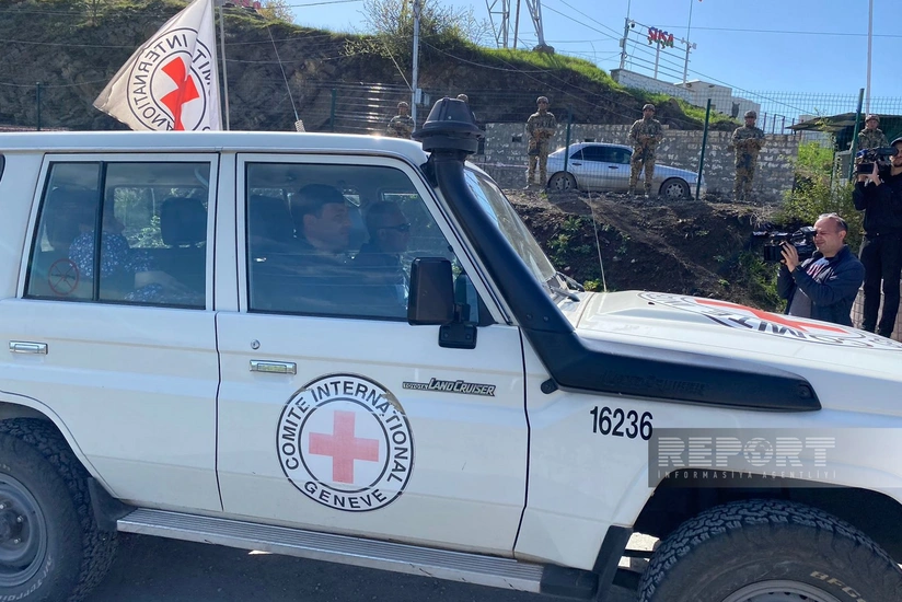 ICRC vehicles pass freely through Khankandi-Lachin road
