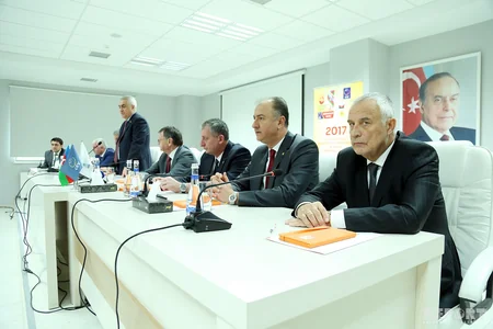 Cavid Qurbanov: Qızların voleybol oynaması gözəlliklərin birləşməsi deməkdir
