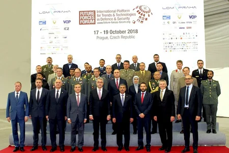 Azerbaijan Defense Minister meets with his Czech counterpart