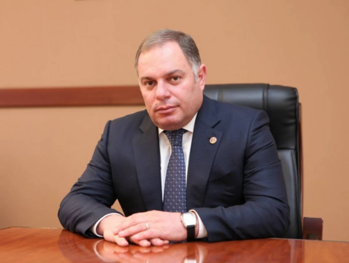 Ermənistanın sabiq deputatı qanunsuz əmlak işi üzrə Baş Prokurorluğa çağırılıb