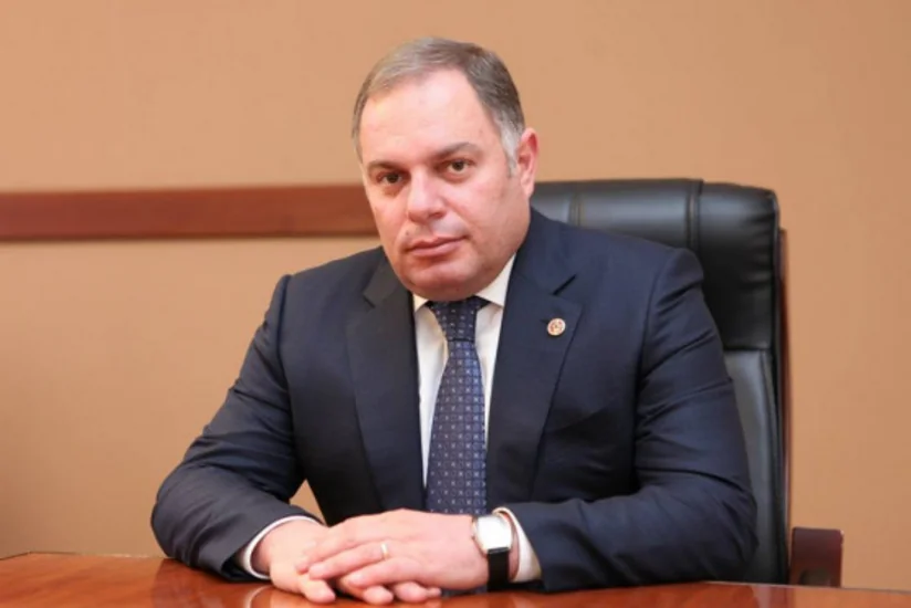 Ermənistanın sabiq deputatı qanunsuz əmlak işi üzrə Baş Prokurorluğa çağırılıb