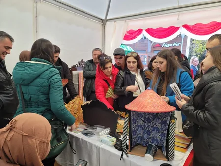 “İndoneziya Günü” ilə bağlı Fəvvarələr meydanında konsert olub