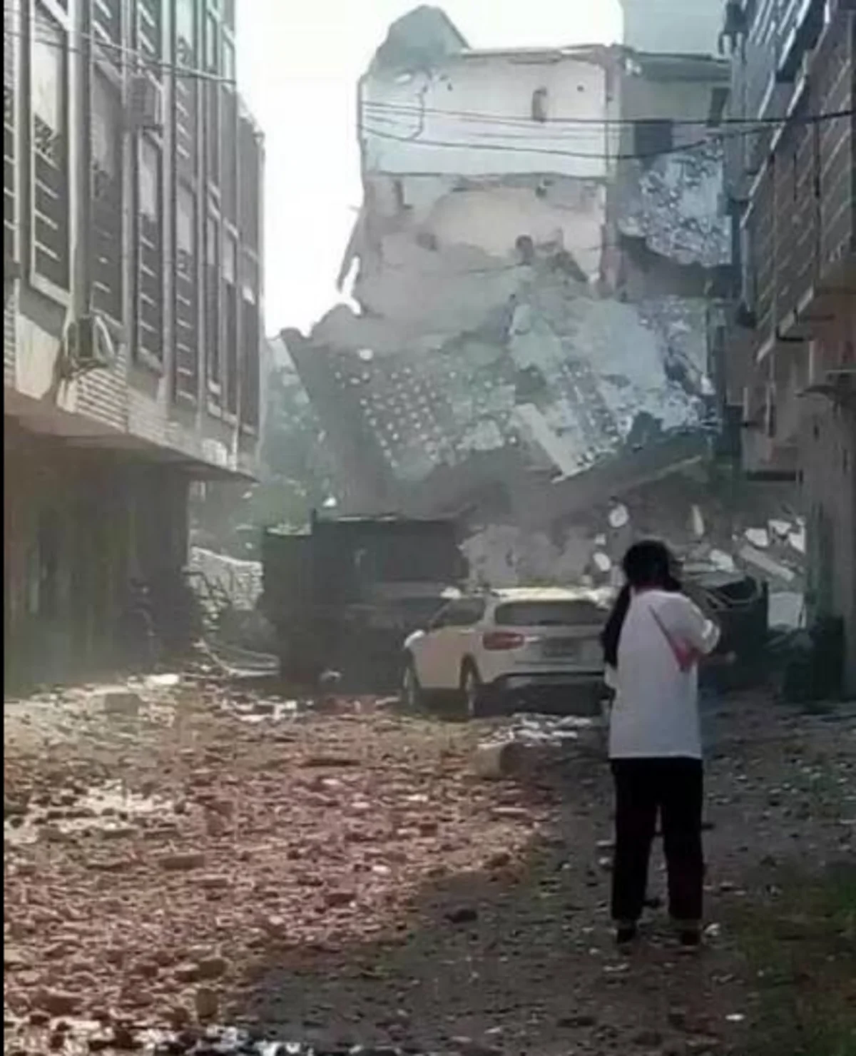 China rocked by massive explosions, 3 killed