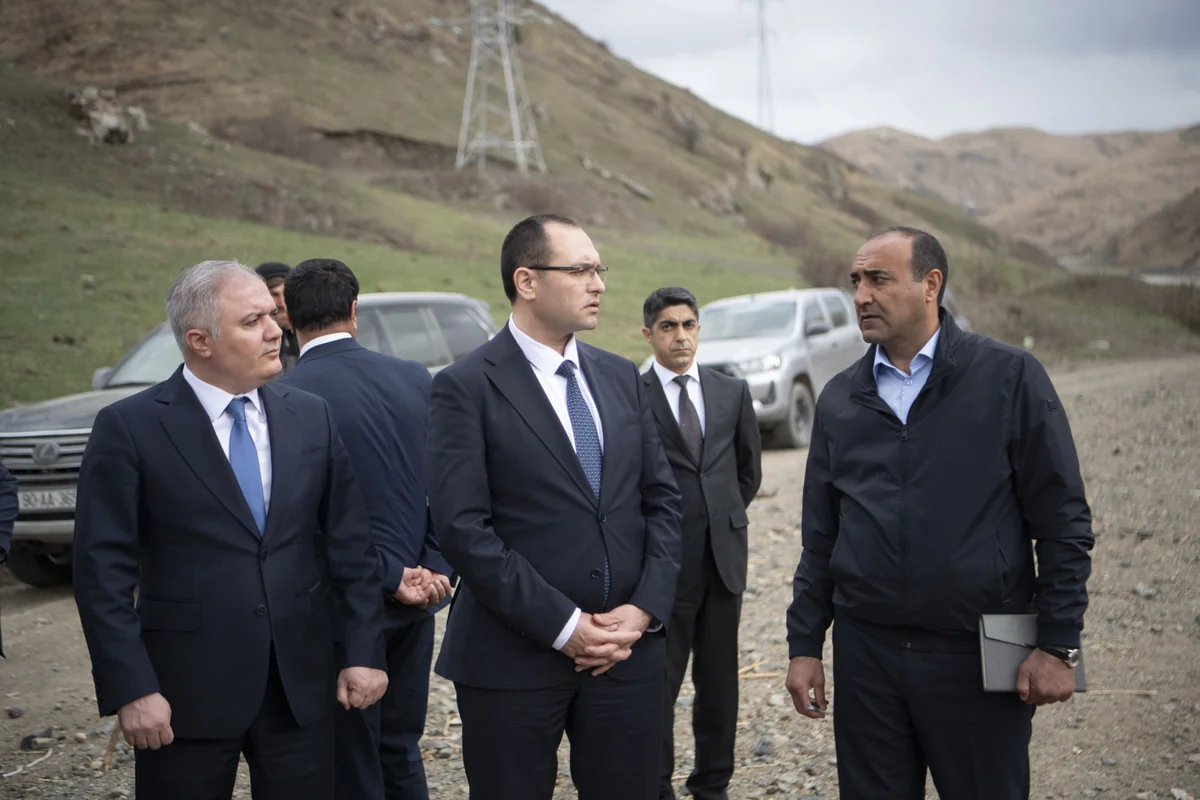 Məcnun Məmmədov Kəlbəcər və Ağdərədə təsərrüfatlara baş çəkib, fermerlərlə görüşüb