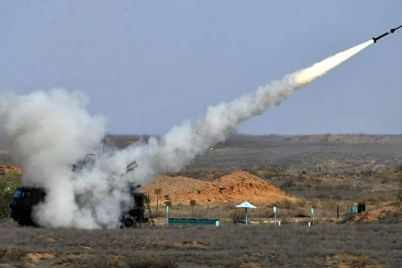 Rusiya Ukraynanı raket atəşinə tutub, yaşayış binaları dağılıb, elektrik enerjisi kəsilib - YENİLƏNİB