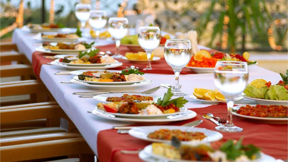 QMİ iftar süfrəsinin yalnız ailə üzvlərinin iştirakı ilə açılmasını tövsiyə edir