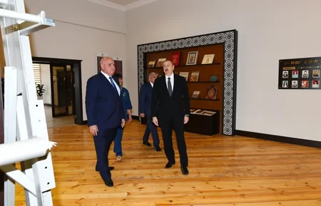 Dövlət başçısı “Azərxalça”nın Tovuz filialının fəaliyyəti ilə tanış olub