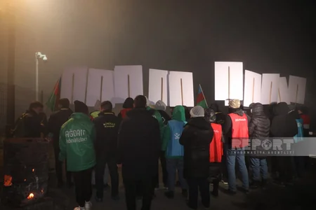 Акция на дороге Ханкенди-Лачын продолжается и в вечернее время